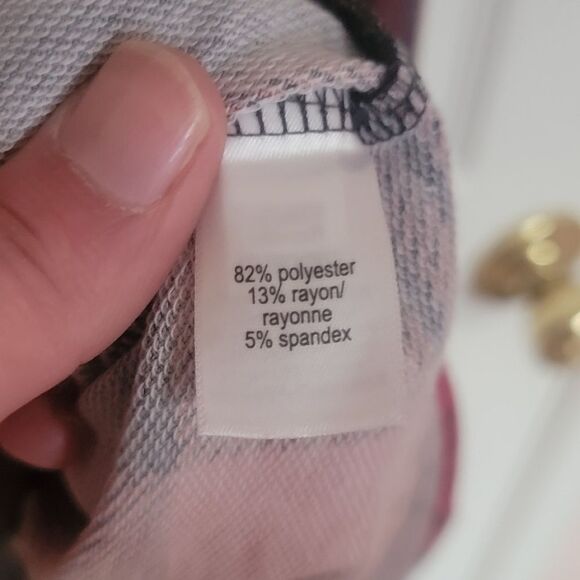 Maurices NWTS Top Size XL - Picture 4 of 4